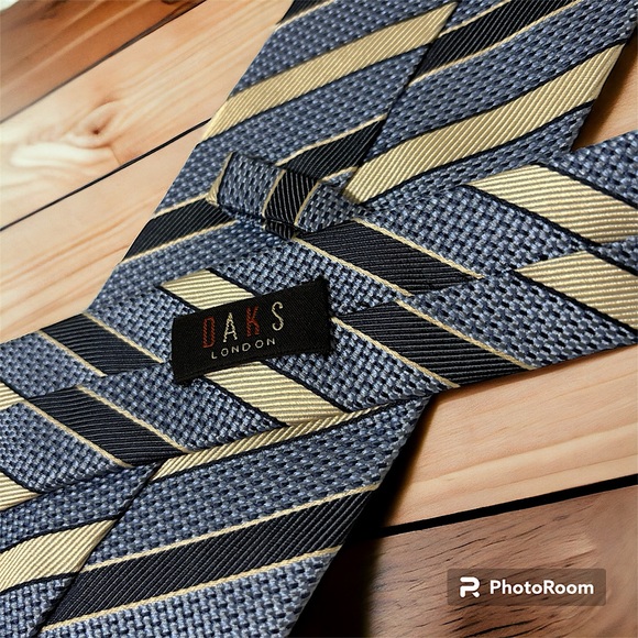 Daks London Tie - Picture 3 of 5